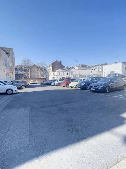 Stud Confort Centre Ville 4Pers Saint-Quentin  Bagian luar foto