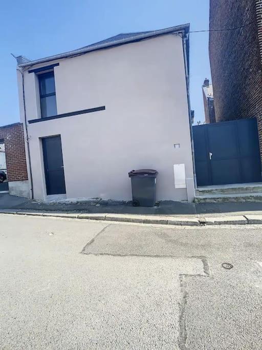 Stud Confort Centre Ville 4Pers Saint-Quentin  Bagian luar foto